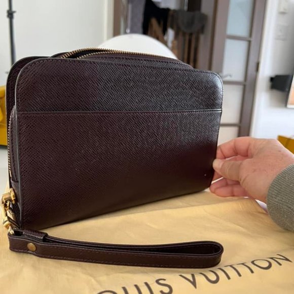 Louis Vuitton Epi leather pouch for men - Picture 11 of 11